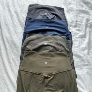 Lululemon Aligns 25s size 4